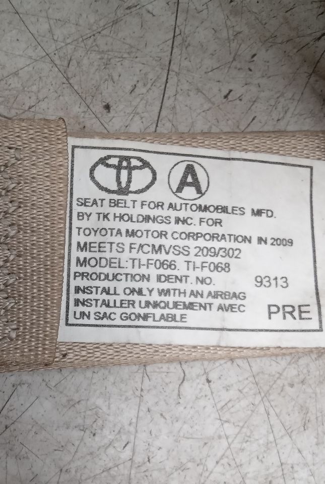 2009 TOYOTA AVALON Seat Belt, Front - 342200 — photo 4