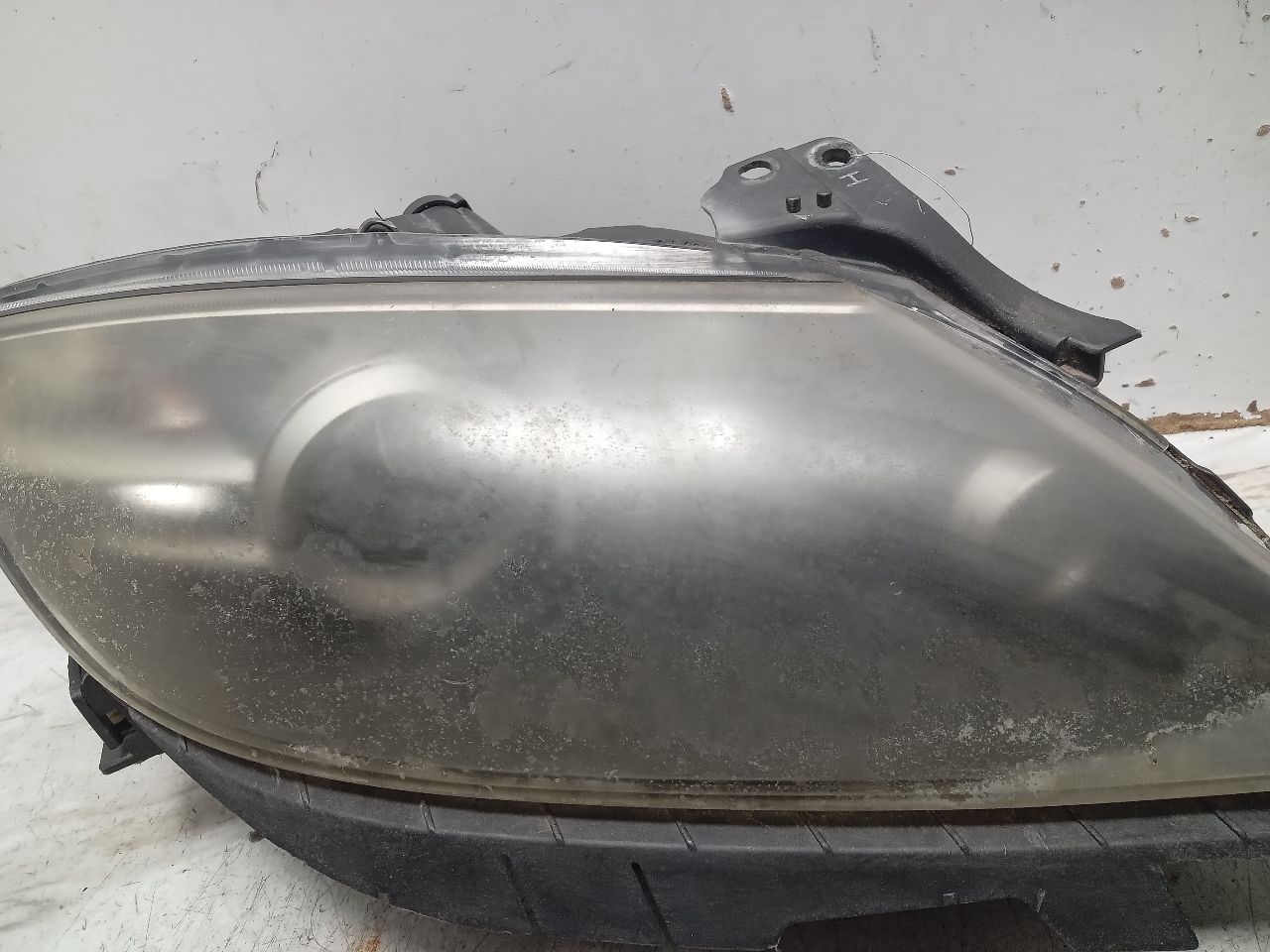 2004 MAZDA RX8 2cyl Rotary 1.3 Right HEADLAMP ASSEMBLY - 343945 — photo 2