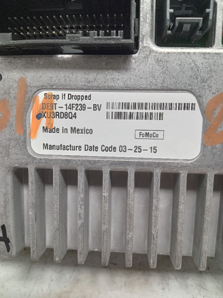 2013 LINCOLN MKT Info-GPS-TV Screen - 344215 — photo 4