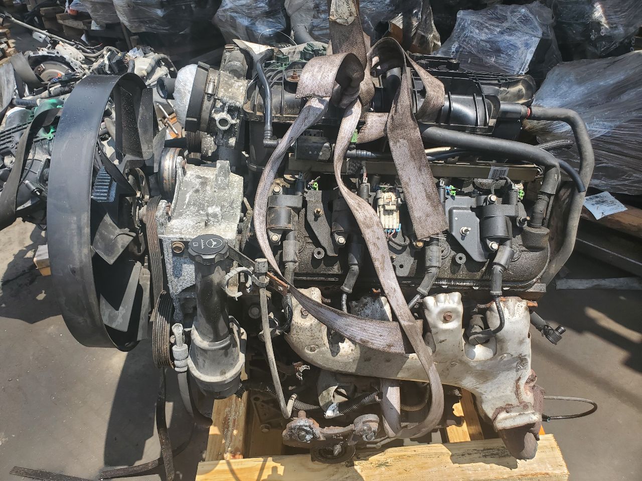 2007 GMC ENVOY 8cyl Gasoline 5.3 ENGINE ASSEMBLY - 344870 — photo 2