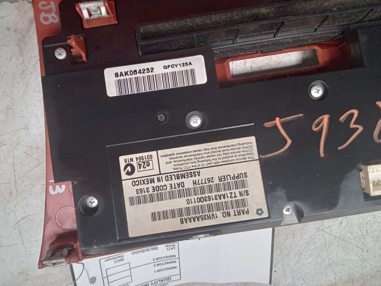 2014 CHRYSLER 300 6cyl Gasoline 3.6 TEMP CONTROL - 344950 — photo 3