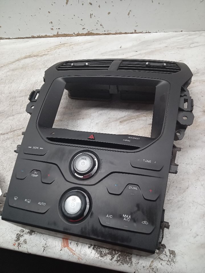 2014 FORD EXPLORER 6cyl Gasoline 3.5 Radio Audio - 344984