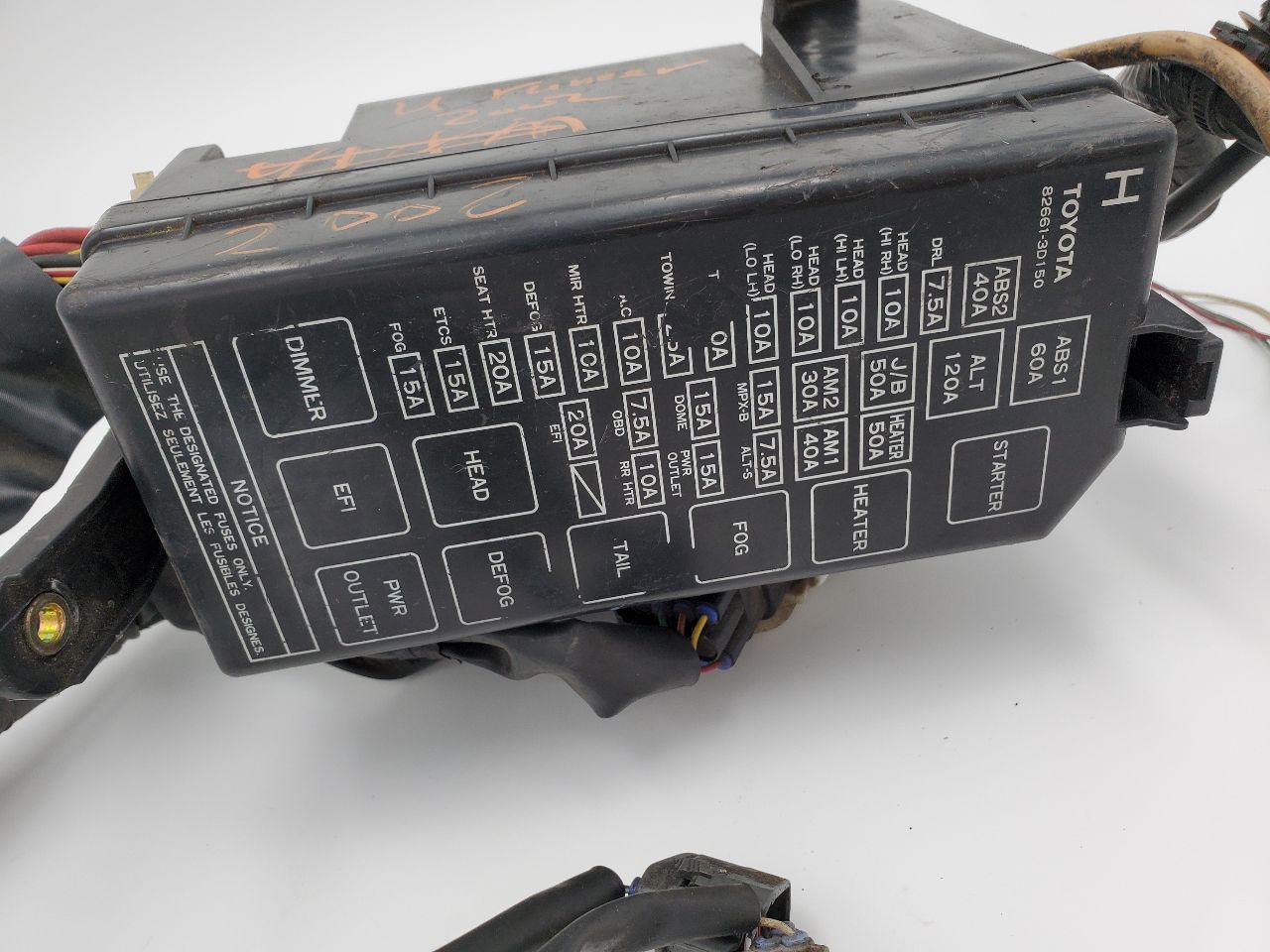 2002 TOYOTA 4 RUNNER Fuse Box, Engine - 345226 — photo 3