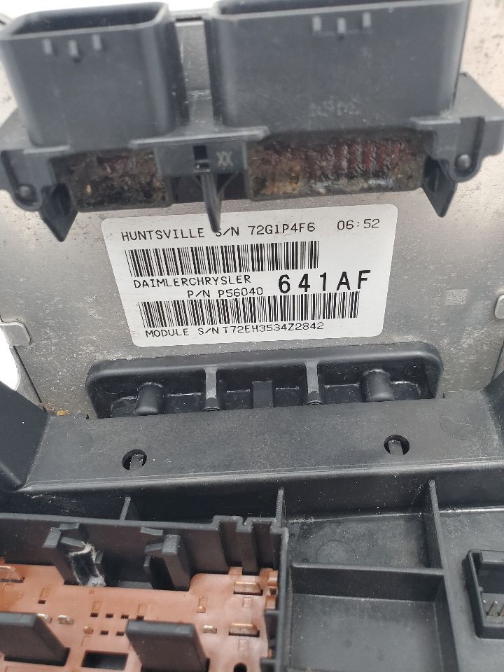 2005 DODGE DAKOTA Fuse Box, Engine - 345488 — photo 6