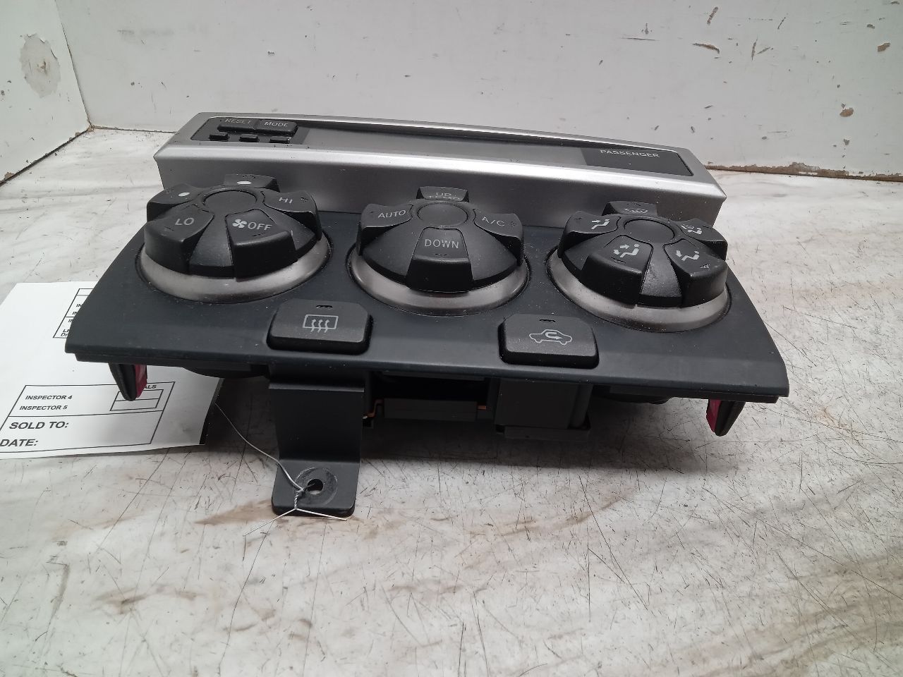 2004 TOYOTA 4 RUNNER 6cyl Gasoline 4.0 TEMP CONTROL - 346199 — photo 3