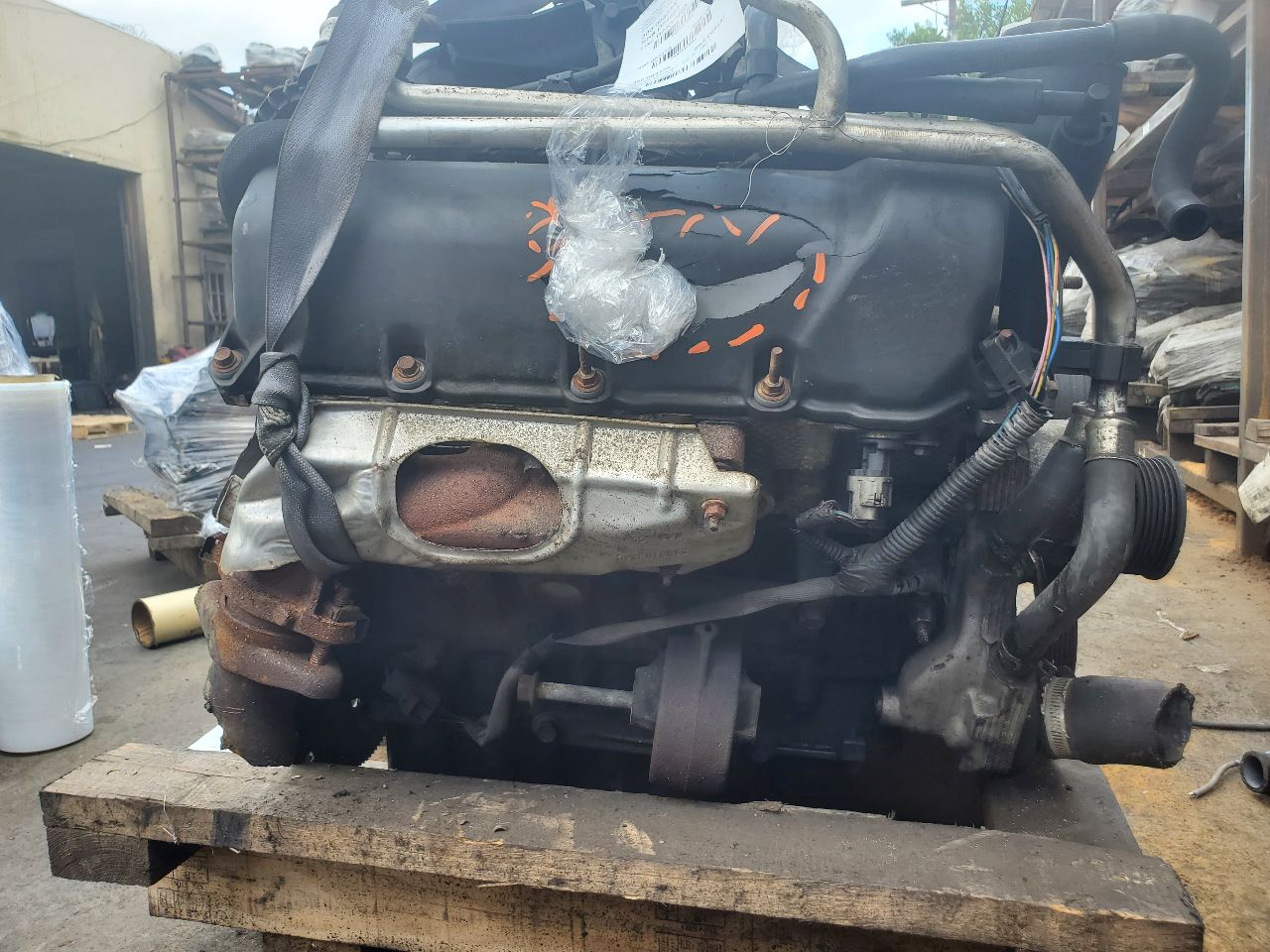 2005 JEEP LIBERTY 6cyl Gasoline 3.7 ENGINE ASSEMBLY - 347594 — photo 4