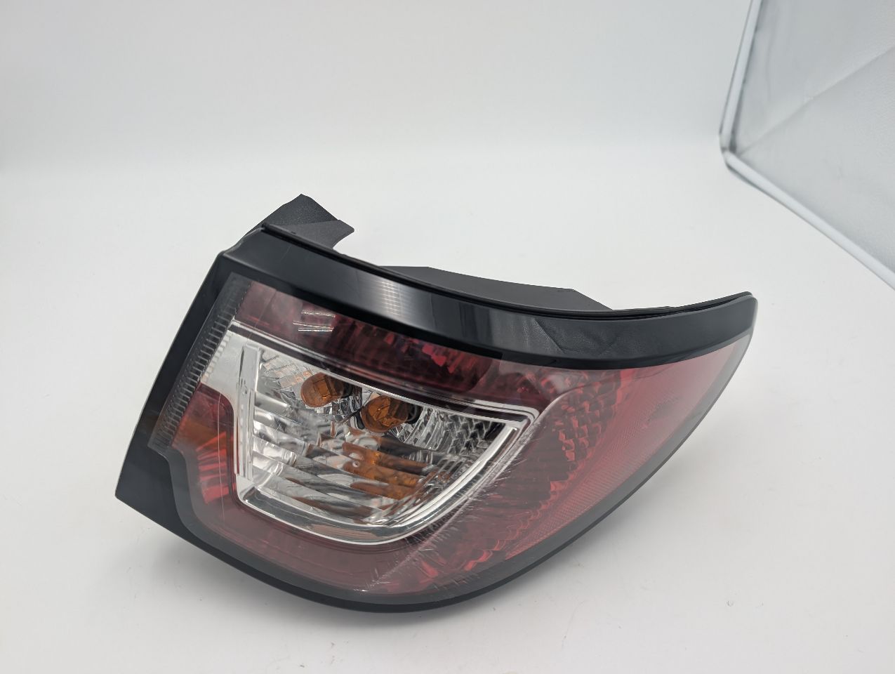 2017 CHEVROLET TRAVERSE 6cyl Gasoline 3.6 Right TAIL LAMP - 347712 — photo 2