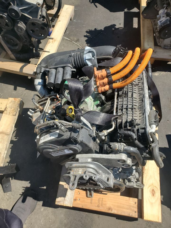 2014 VOLKSWAGEN JETTA 1.4L 4cyl Turbo Hybrid ENGINE ASSEMBLY - 347789
