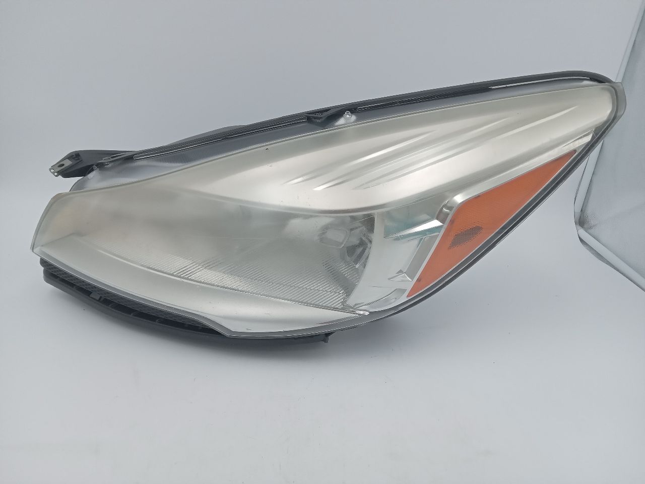 2014 FORD ESCAPE 4cyl 1.6 EcoBoost Left HEADLAMP ASSEMBLY - 347807 — photo 2