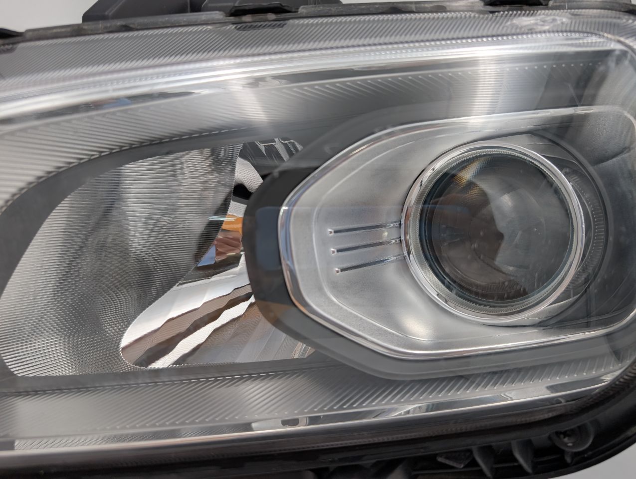 2019 HYUNDAI KONA 2.0L 4cyl Gasoline VVT Left HEADLAMP ASSEMBLY - 347819 — photo 3