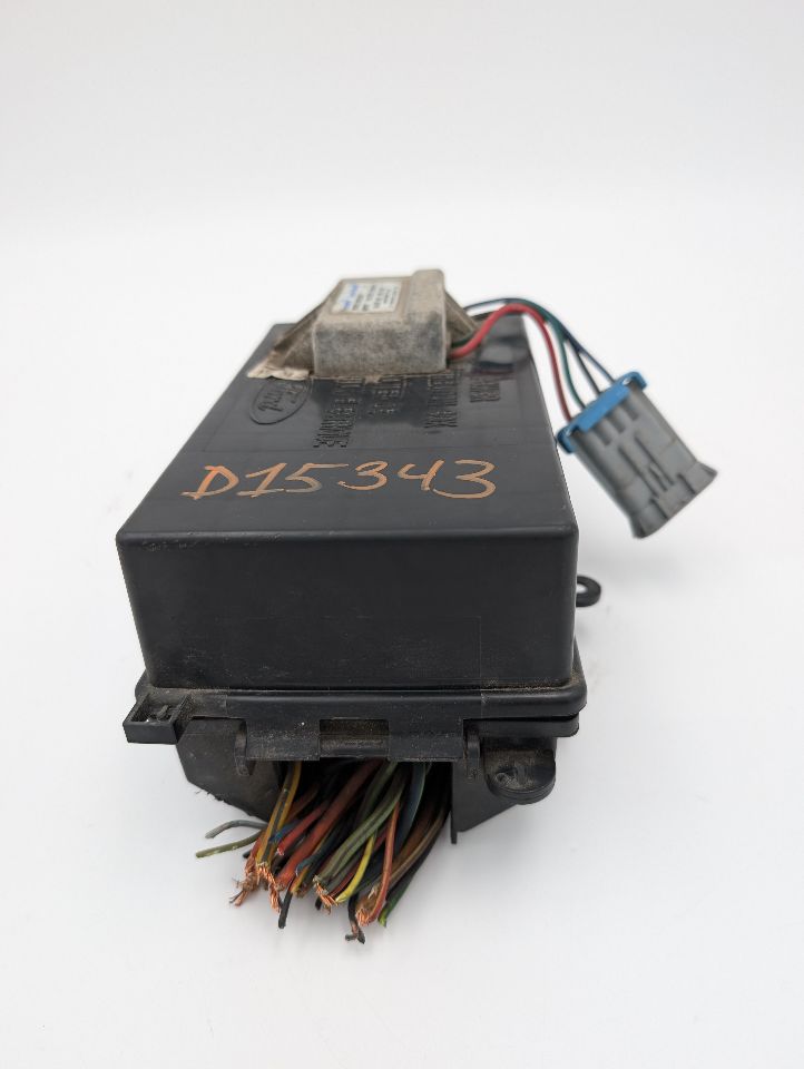 2008 FORD E150 VAN Fuse Box, Engine - 348576 — photo 8