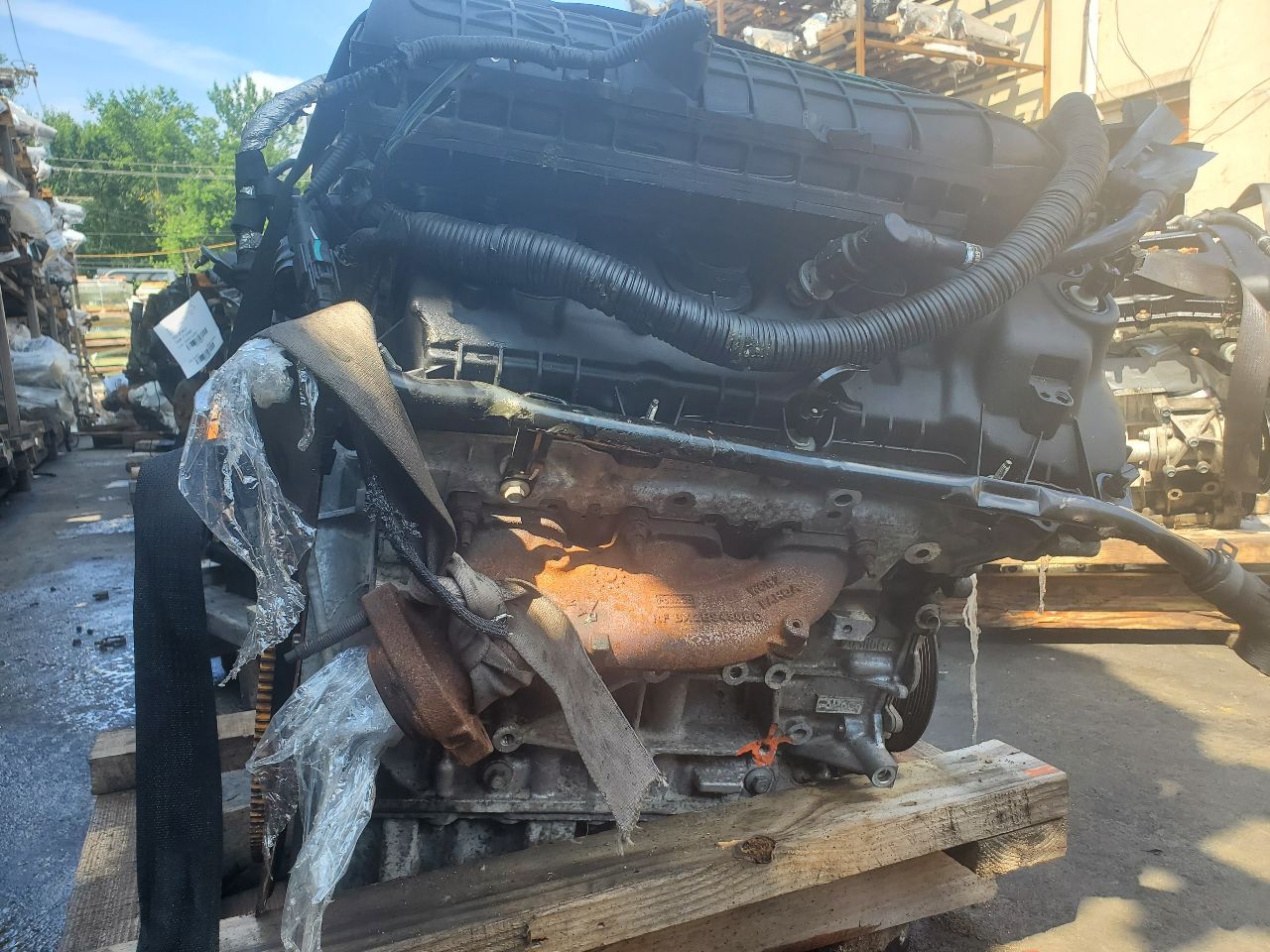 2016 FORD MUSTANG 6cyl Gasoline 3.7 ENGINE ASSEMBLY - 348663 — photo 4