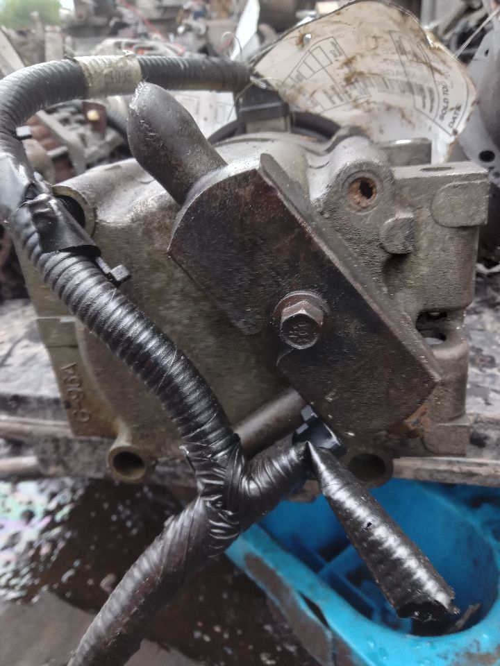 2000 FORD RANGER 6cyl Gasoline 3.0 Flex AC COMPRESSOR - 348764 — photo 5