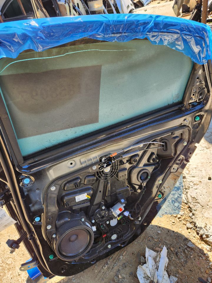 2023 KIA FORTE 2L 4cyl Gasoline Right Dr Assm, Rear Side - 348776 — photo 3