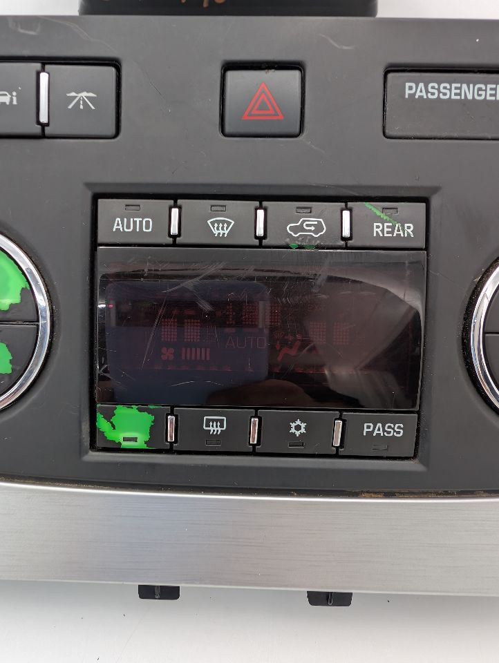 2011 GMC ACADIA 6cyl Gasoline 3.6 TEMP CONTROL - 349294 — photo 4