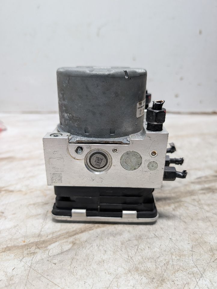 2022 HYUNDAI KONA 2.0L 4cyl Gasoline VVT Anti-lock Brake Pts - 349785 — photo 2
