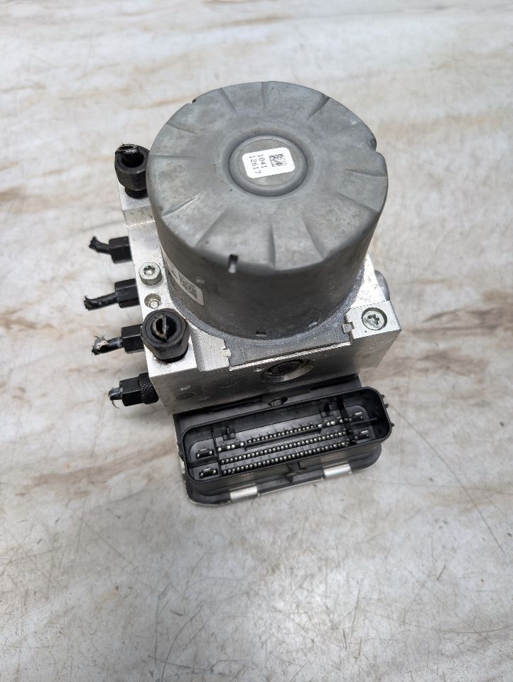 2022 HYUNDAI KONA 2.0L 4cyl Gasoline VVT Anti-lock Brake Pts - 349785 — photo 5
