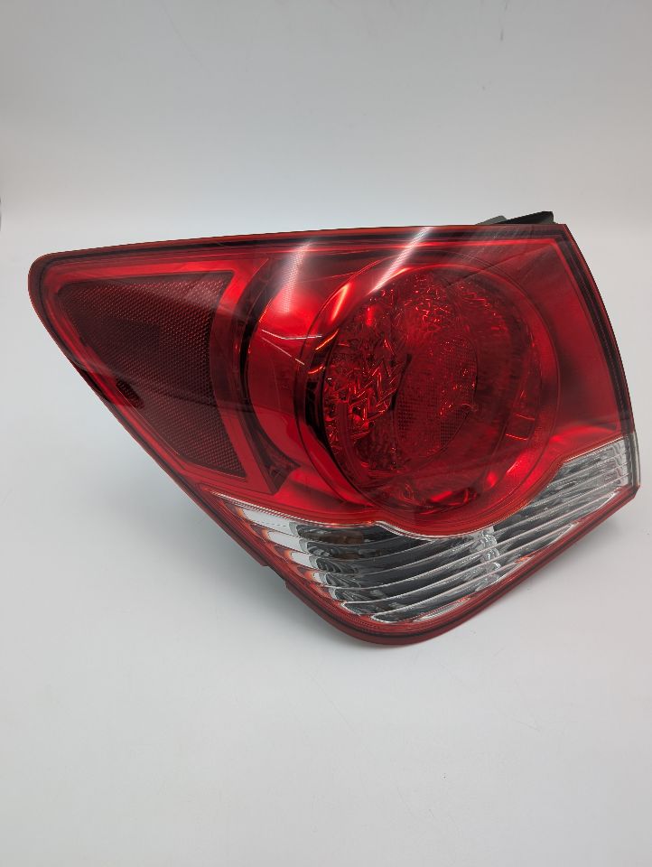 2013 CHEVROLET CRUZE Left TAIL LAMP - 350680 — photo 2