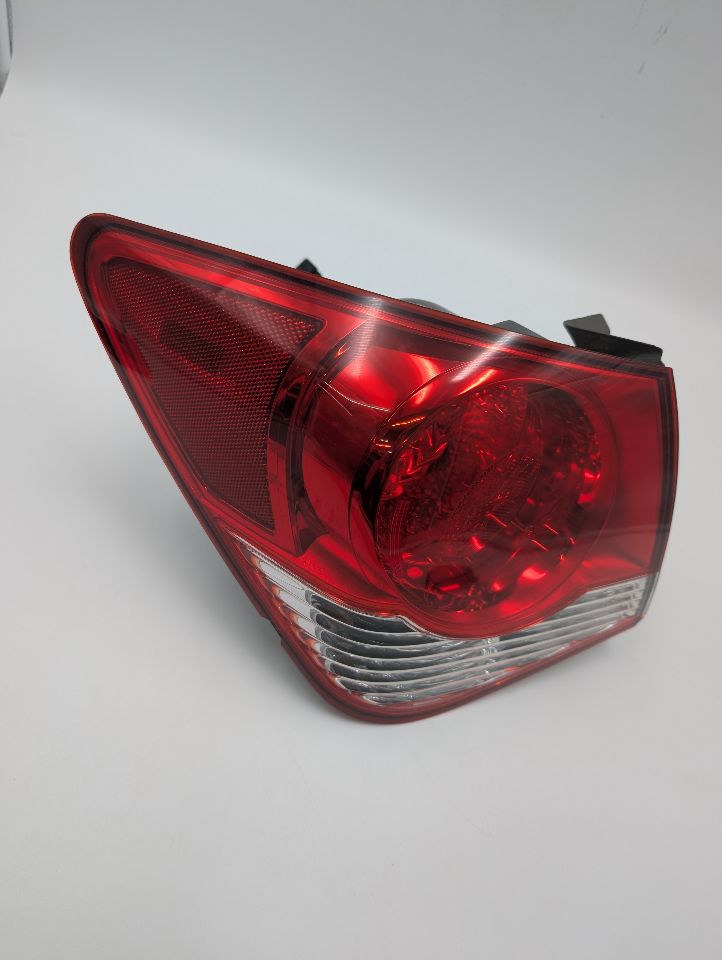 2013 CHEVROLET CRUZE Left TAIL LAMP - 350680 — photo 3