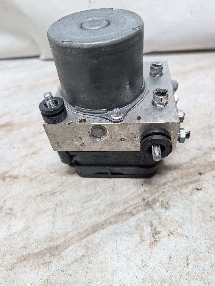 2024 DODGE PROMASTER 1500 VAN 3.6L 6cyl Gasoline Anti-lock Brake Pts - 351512 — photo 2