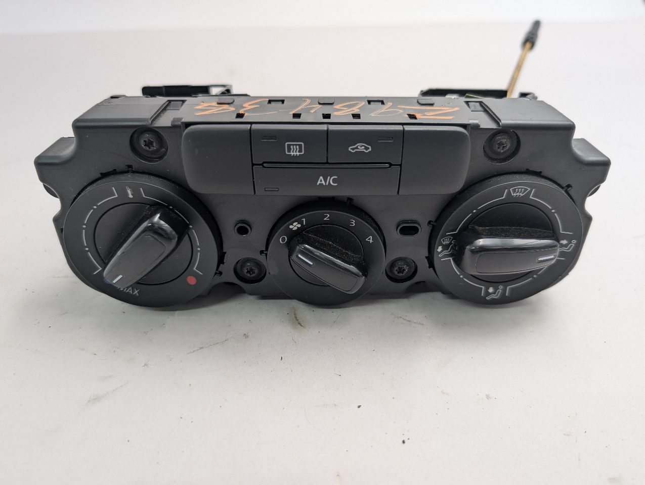 2013 VOLKSWAGEN JETTA 4cyl Gasoline 2.0 TEMP CONTROL - 351843