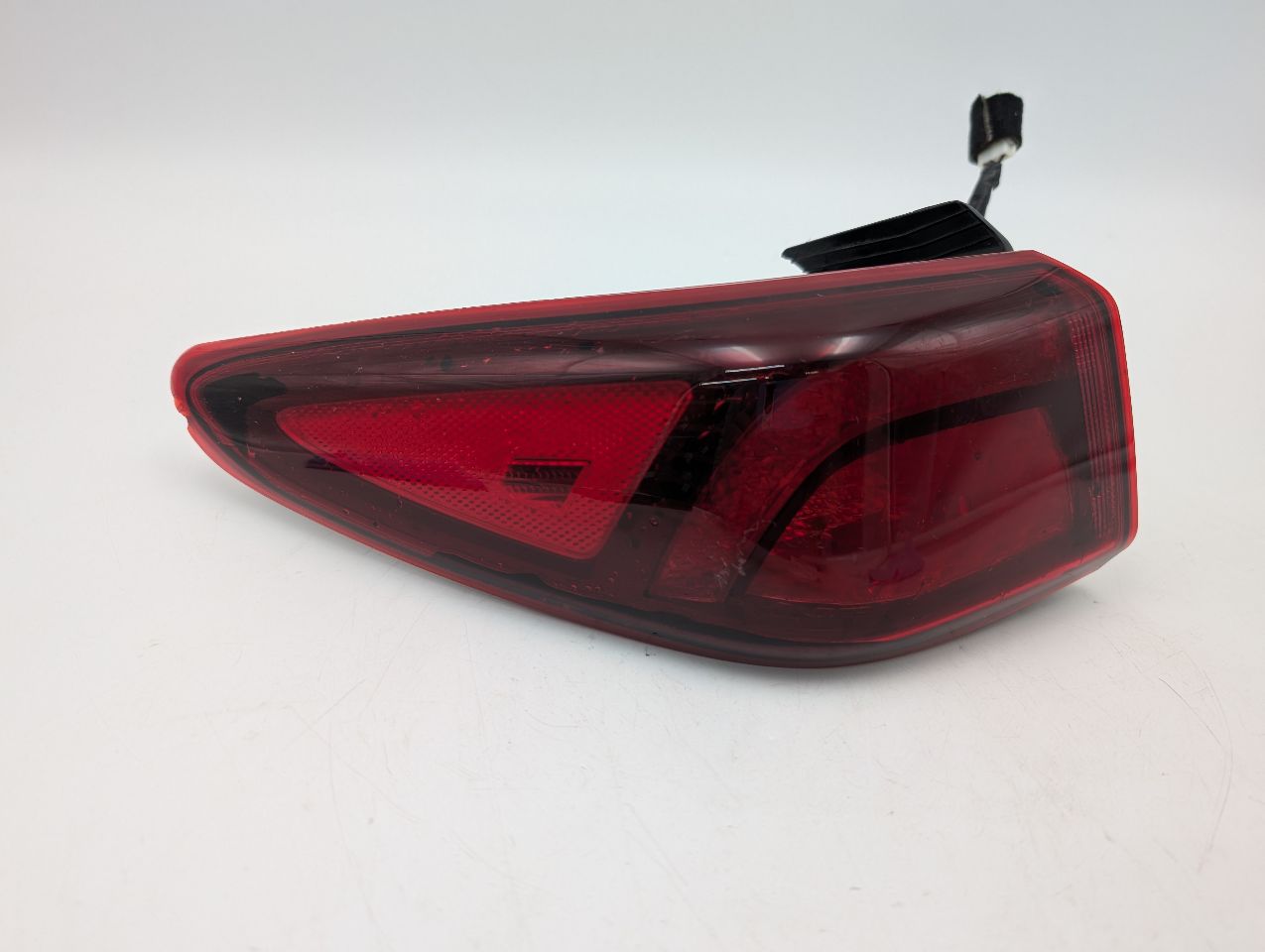 2022 HYUNDAI KONA 2.0L 4cyl Gasoline VVT Left TAIL LAMP - 351879 — photo 2