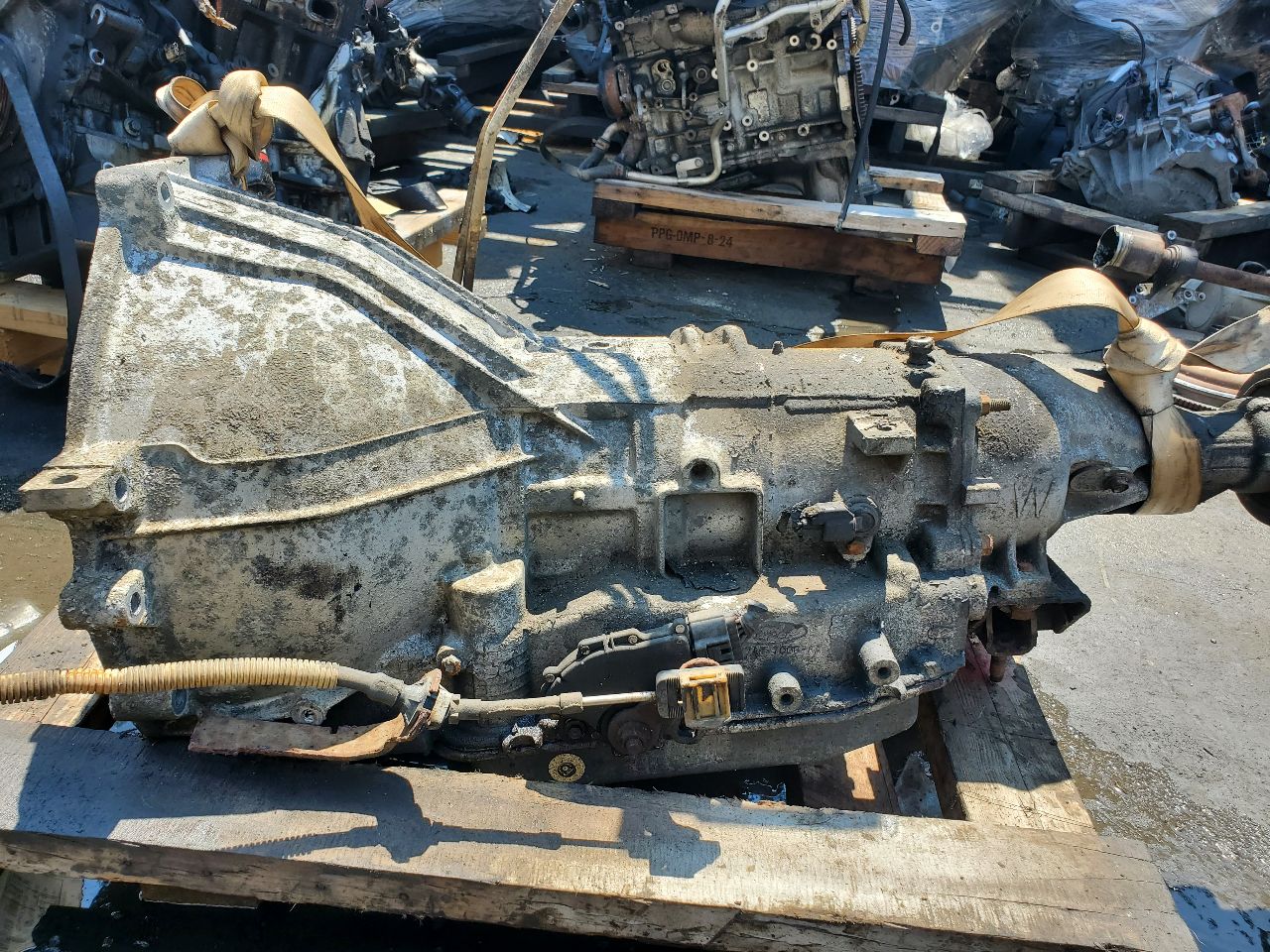 2003 FORD VAN 5.4L 8cyl Gasoline Transmiss,Transaxle - 351911 — photo 2