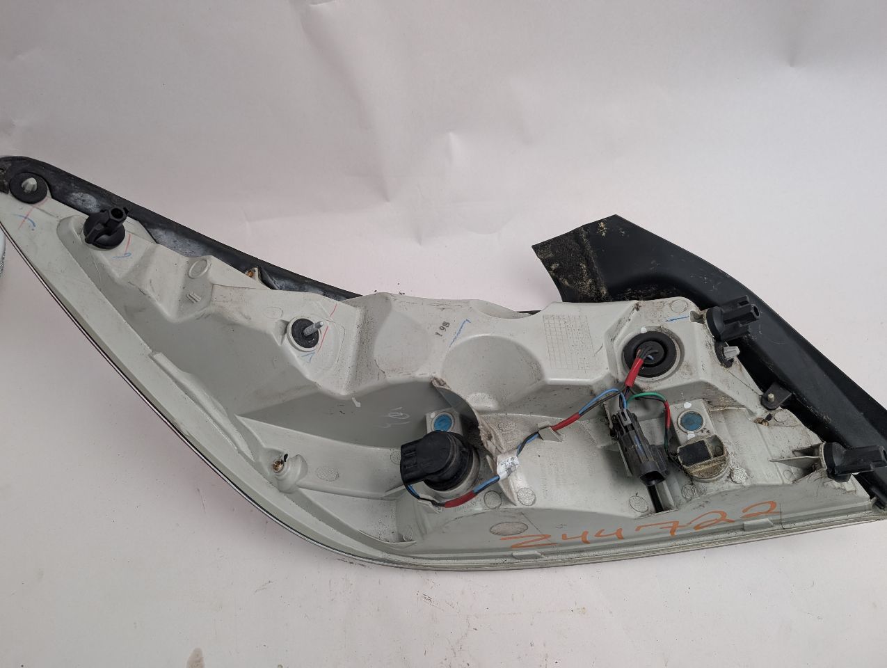 2012 BUICK LACROSSE 4cyl Hybrid 2.4 Right TAIL LAMP - 352034 — photo 2