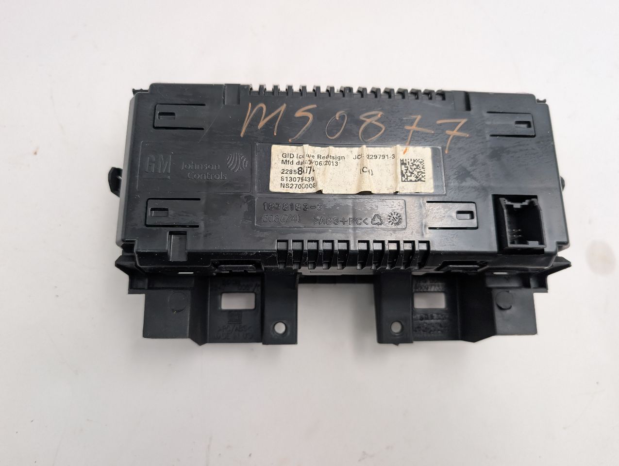 2014 CHEVROLET CRUZE 4cyl Gasoline 1.8 LUW Info-GPS-TV Screen - 352064 — photo 2