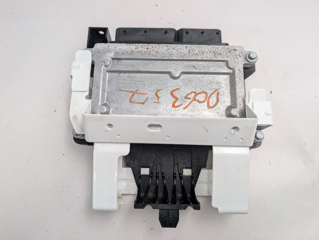 2013 VOLVO 60 SERIES 6Cyl Gasoline 3.2 PZEV Eng/Motor Cont Mod - 352086