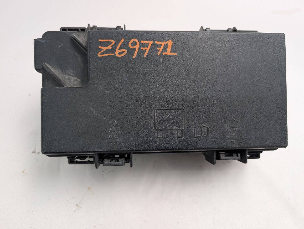 2013 CHRYSLER TOWN & COUNTRY Chassis Cont Mod - 352141