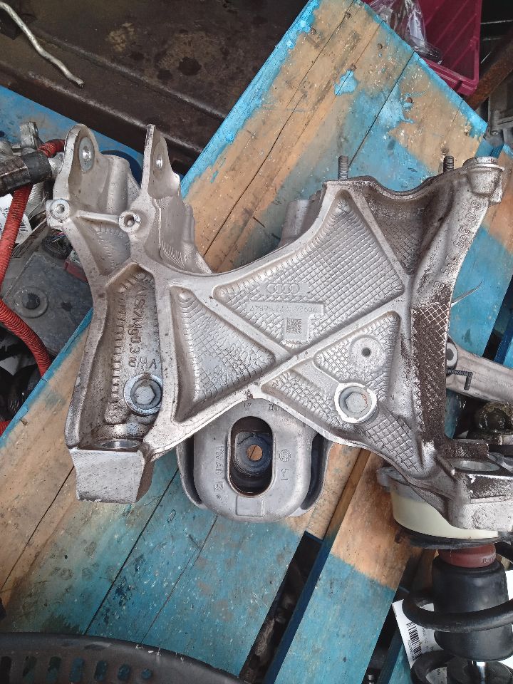 2019 AUDI S5 3.0L 6cyl Turbo Gasoline ENGINE MOUNTS - 352173 — photo 4