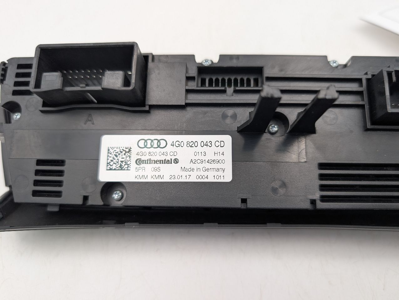 2017 AUDI A6 6cyl Supercharged 3.0 TEMP CONTROL - 352200 — photo 4