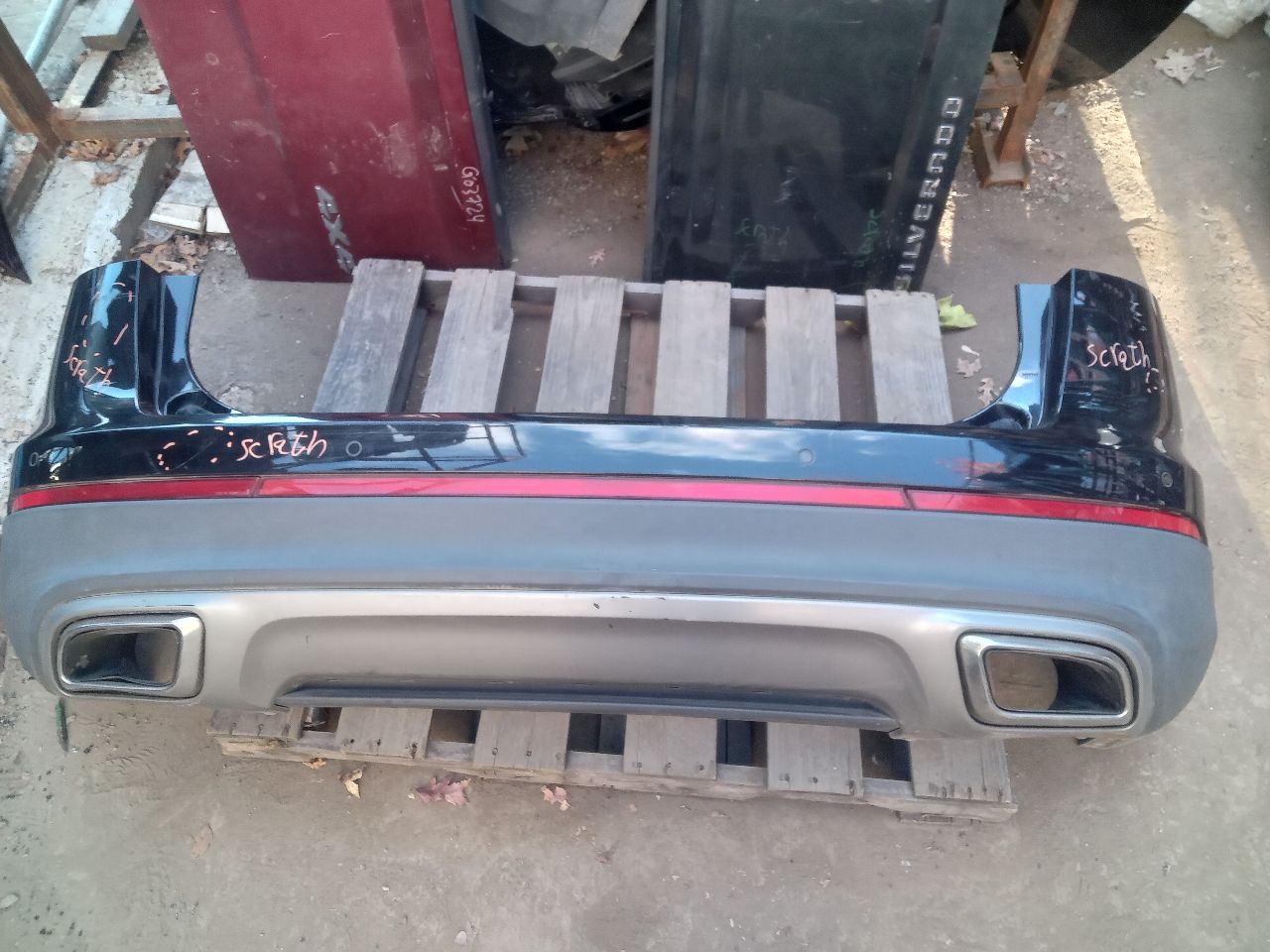 2019 LINCOLN NAUTILUS 2.0L 4cyl Turbo Gasoline BUMPER ASSY, REAR - 352297 — photo 2