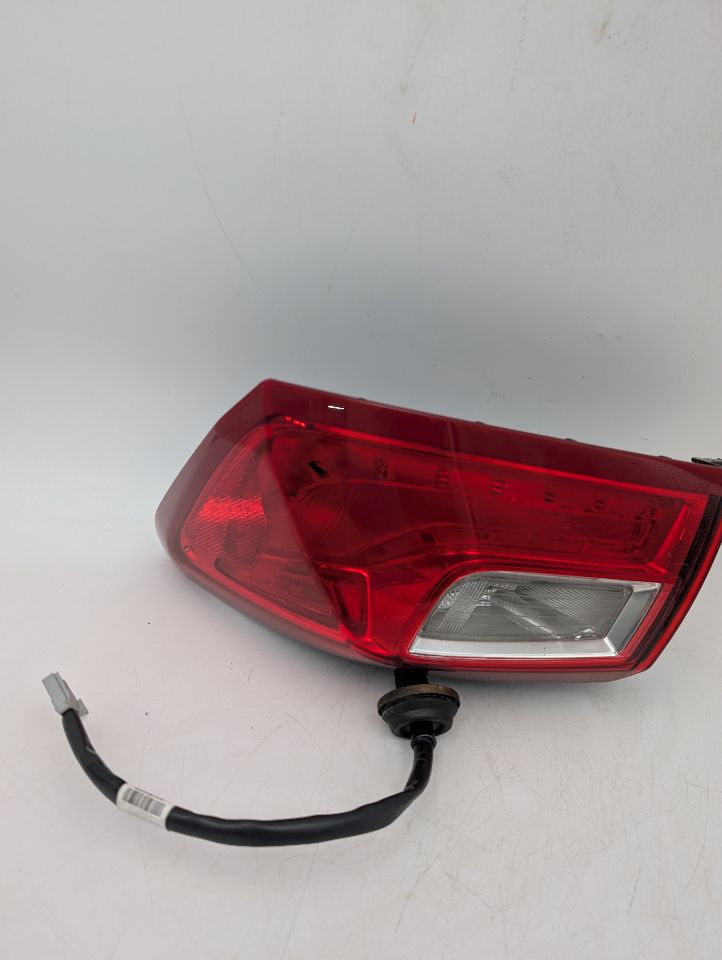 2016 CHEVROLET MALIBU 4cyl Gasoline Turbo 1.5 Right TAIL LAMP - 352589