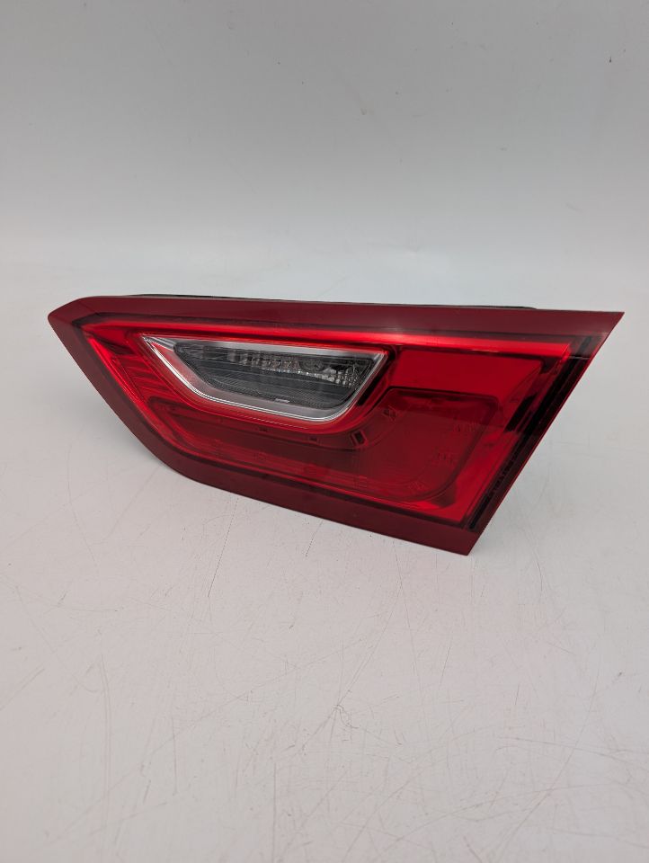 2016 CHEVROLET MALIBU 4cyl Gasoline Turbo 1.5 Right TAIL LAMP - 352590