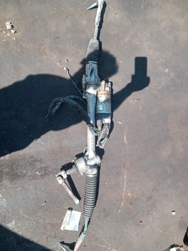 2018 ALFA-ROMEO GIULIA 2.0L 4cyl Turbo Gasoline STEERING GEAR RACK - 352672 — photo 2