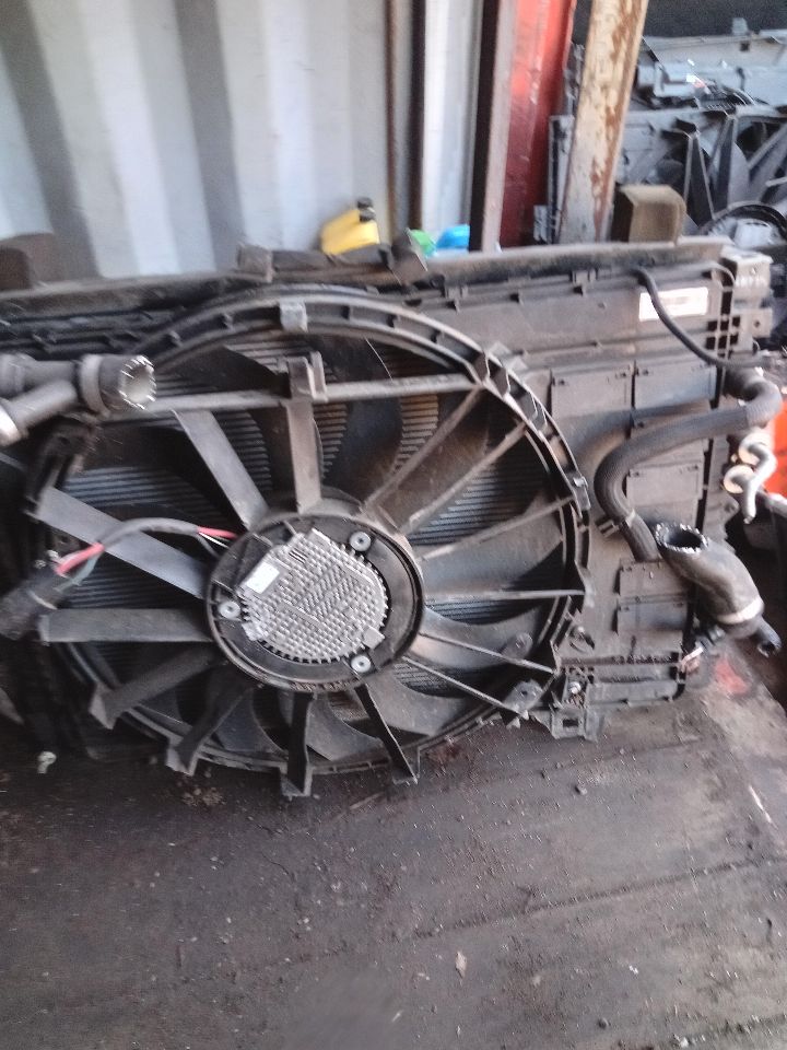 2020 JAGUAR E-PACE 2.0L 4cyl Turbo Gasoline Radiators - 352683