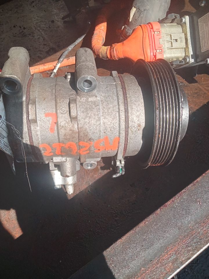 2012 GMC CANYON 5cyl gasoline 3.7 AC COMPRESSOR - 353186