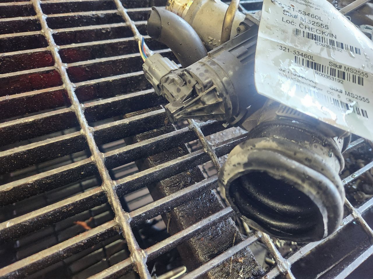 2018 INFINITI Q60 3.0L 6cyl Turbo Gasoline Left Turbo-Supercharger - 353192 — photo 2