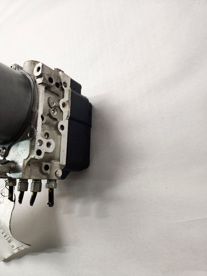 2018 INFINITI Q60 3.0L 6cyl Turbo Gasoline Anti-lock Brake Pts - 353197 — photo 4
