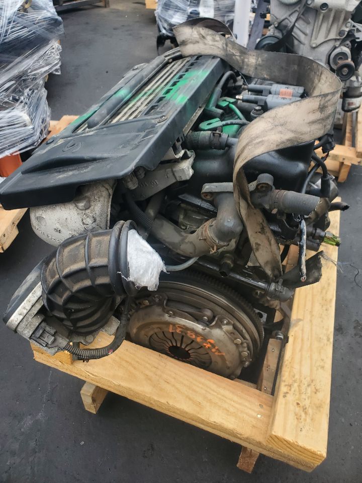 2005 MINI COOPER COOPER 4cyl Supercharged 1.6 ENGINE ASSEMBLY - 353253 — photo 2