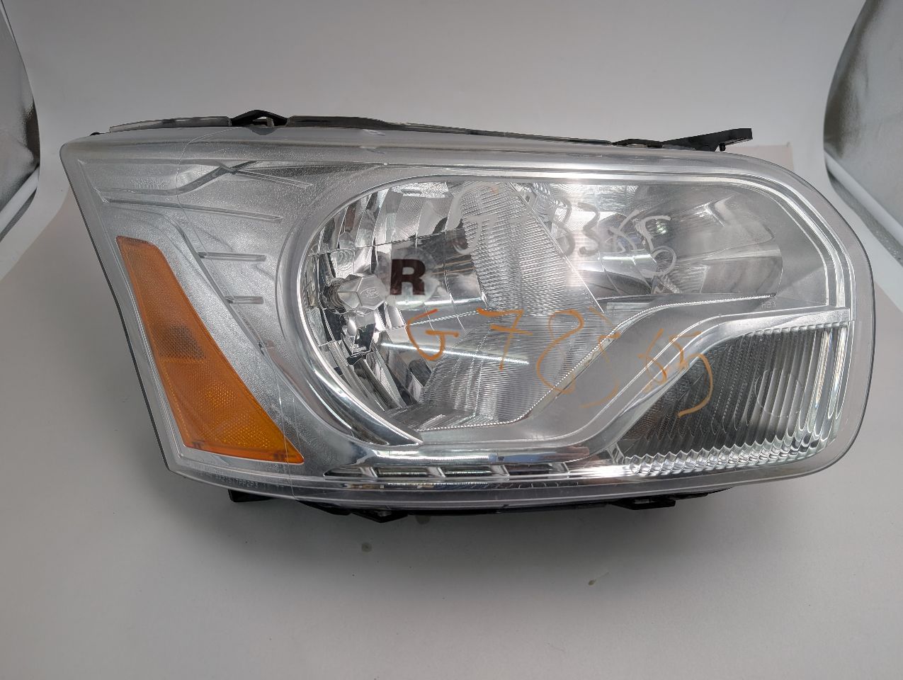 2017 FORD TRANSIT 250 3.7L 6cyl Gasoline VVT Right HEADLAMP ASSEMBLY - 353486