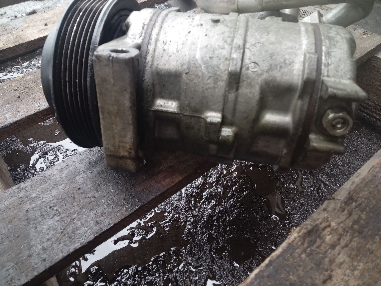 2014 DODGE JOURNEY 4cyl Gasoline 2.4 AC COMPRESSOR - 353674 — photo 3