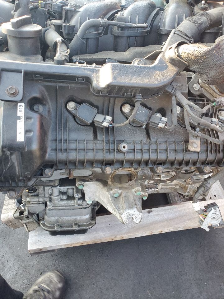 2015 KIA K900 8cyl Gasoline 5.0 ENGINE ASSEMBLY - 353998 — photo 3