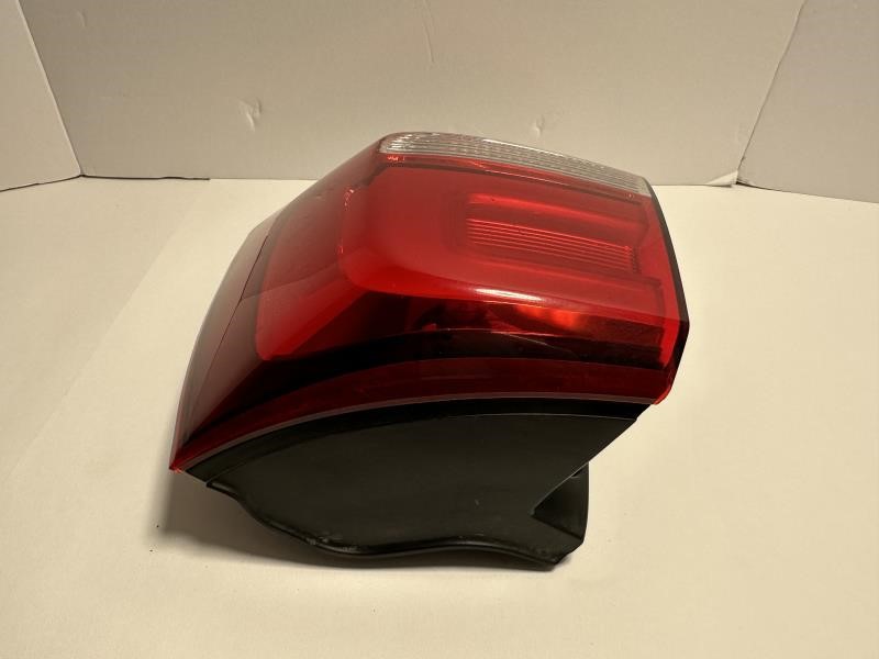 2014 KIA SORENTO Right TAIL LAMP - 354 — photo 2