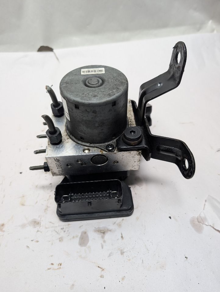 2015 KIA K900 8cyl Gasoline 5.0 Anti-lock Brake Pts - 354003
