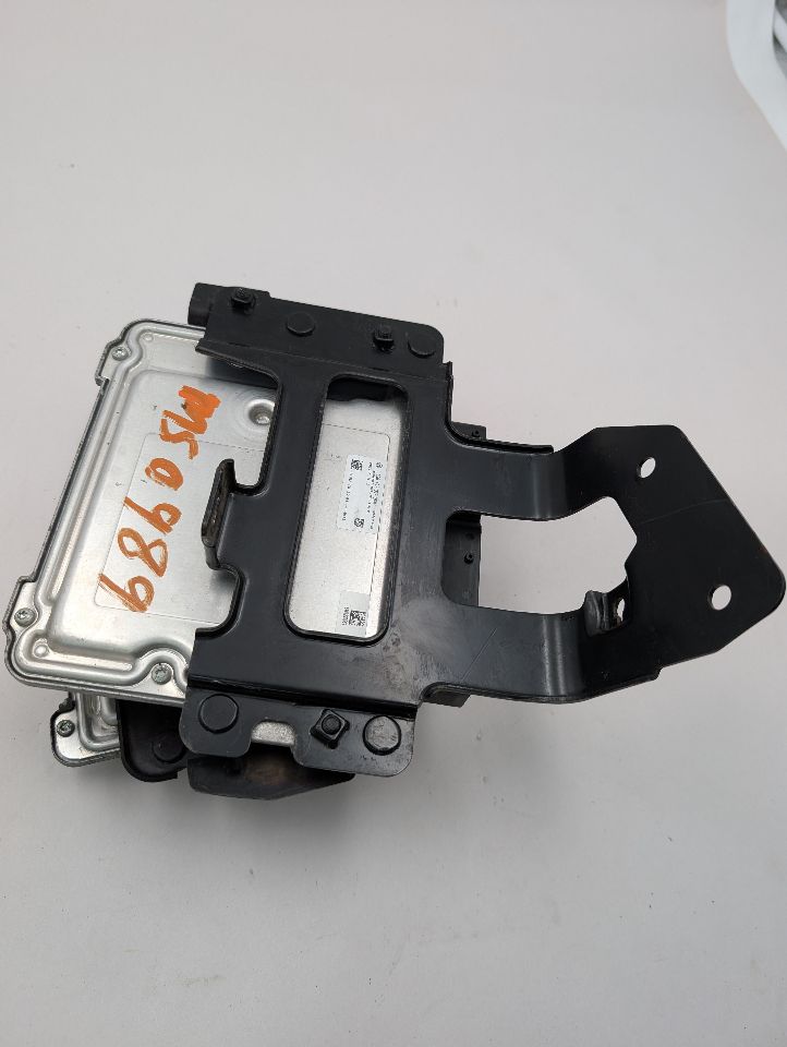 2015 KIA K900 8cyl Gasoline 5.0 Eng/Motor Cont Mod - 354004 — photo 3