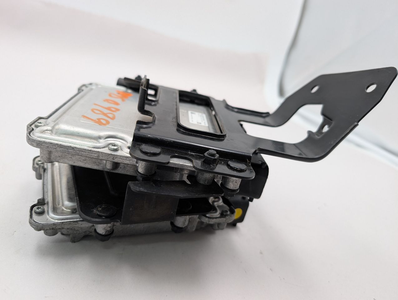 2015 KIA K900 8cyl Gasoline 5.0 Eng/Motor Cont Mod - 354004 — photo 4