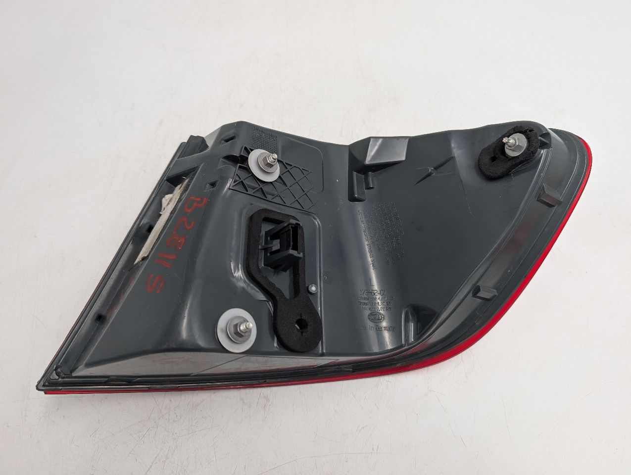 2012 BMW 528i 4cyl Gasoline Turbo 2.0 Left TAIL LAMP - 354090 — photo 4